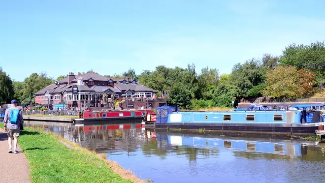 Manchester, UK, 11th August, 2024. Sunny with a temperature of 25C beside the Bridgewater Canal in the countryside at Boothstown, Salford