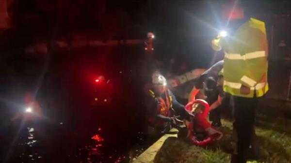 Deputies and firefighters have been rescuing residents as Hurricane Helene hit Florida.