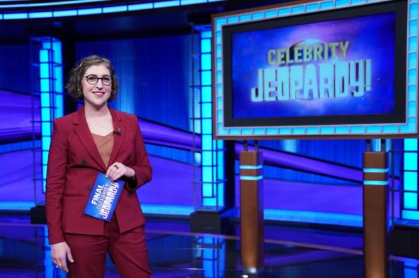 Mayim Bialik hosting "Celebrity Jeopardy!" in 2022