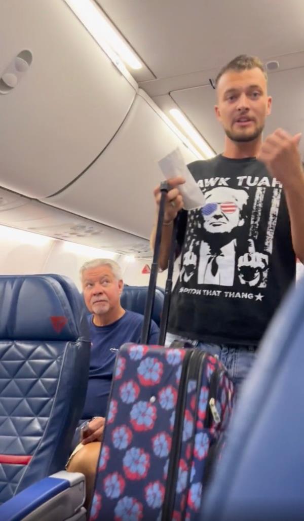 Man kicked off plane